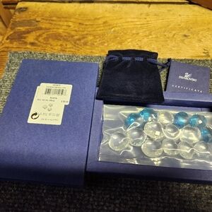 Swarovski Clear and Blue Crystal Small Scallop Shell Set ()